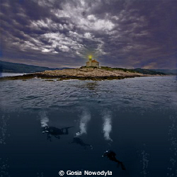 ... They were tired, cold, hungry... found no treasure th... by Gosia Nowodyla 